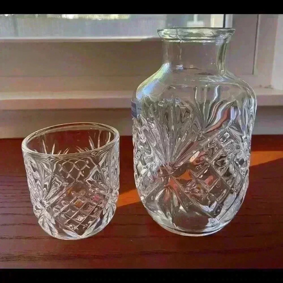 - Godlinger Cut Crystal Bedside Cup & Carafe Dublin Pattern. Great ❤️ Gift - Picture 1 of 6